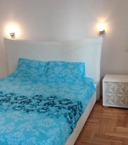 Lovely Next To Salt Room, Bus Station Skopje